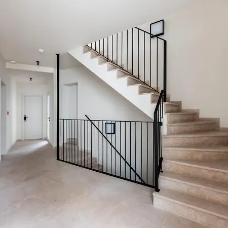 Stylish Modern With Views Ghent