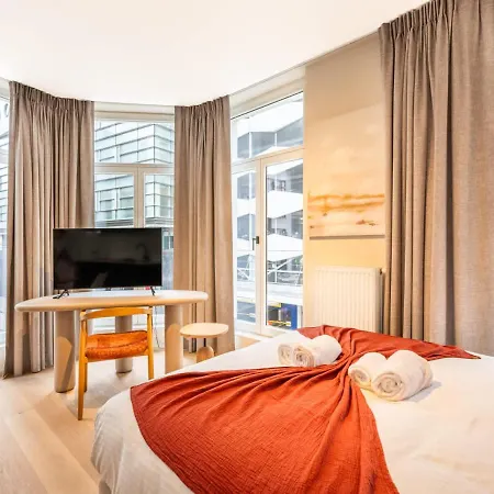Stylish Modern With Views * Gent
