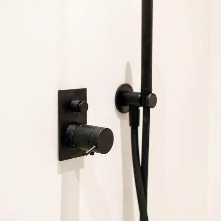 Appartement Stylish Modern Studio With Views *