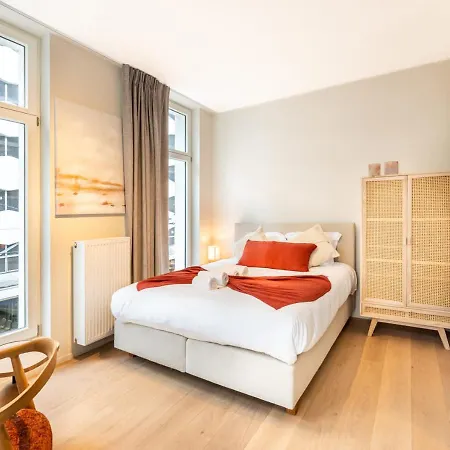 Stylish Modern Studio With Views Gent